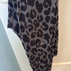 Fleo Leopard Print Leggings Grey